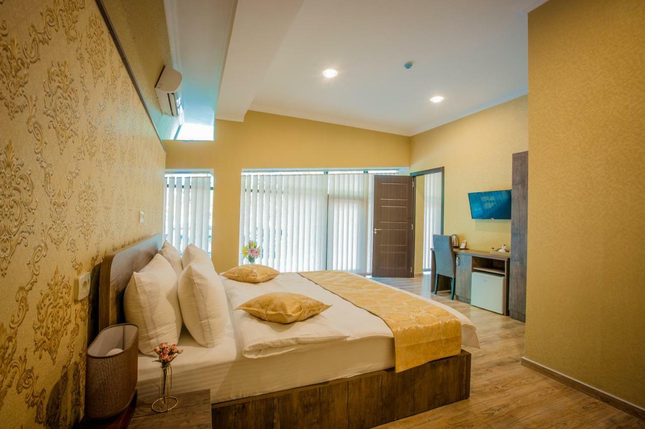 Hotel Comfort Tbilisi Ngoại thất bức ảnh