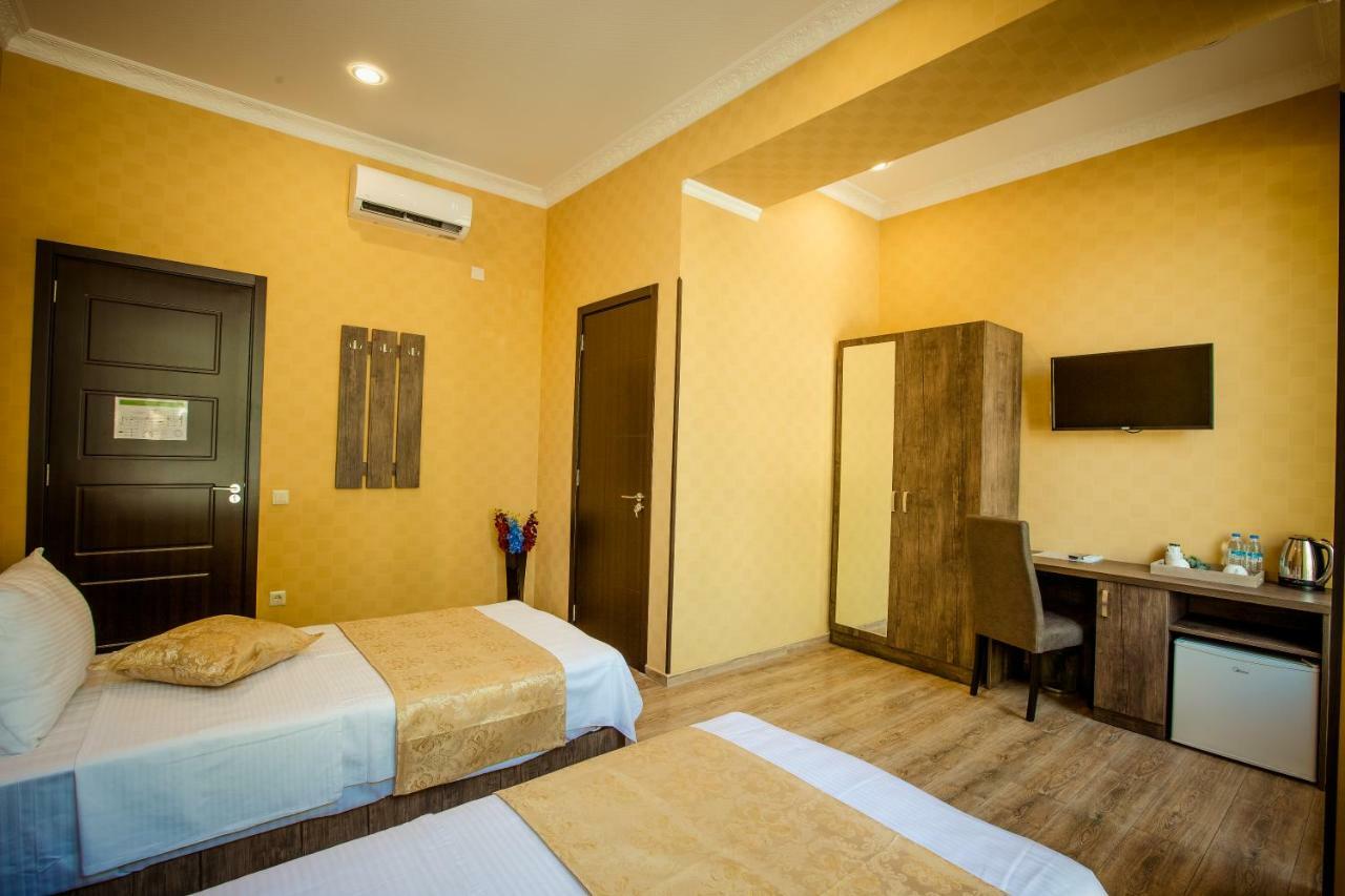 Hotel Comfort Tbilisi Ngoại thất bức ảnh